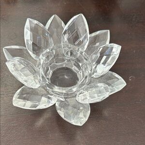 Faceted‎ Crystal Lotus Tealight Candle Holder (One Petal Damaged)